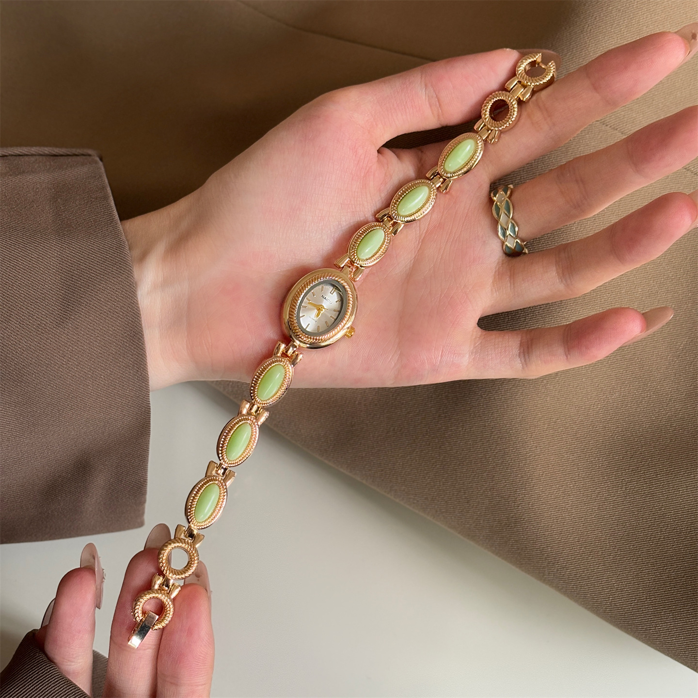 New Vintage Women's Watch with - Jewelry Watches Gold recensie en prijs