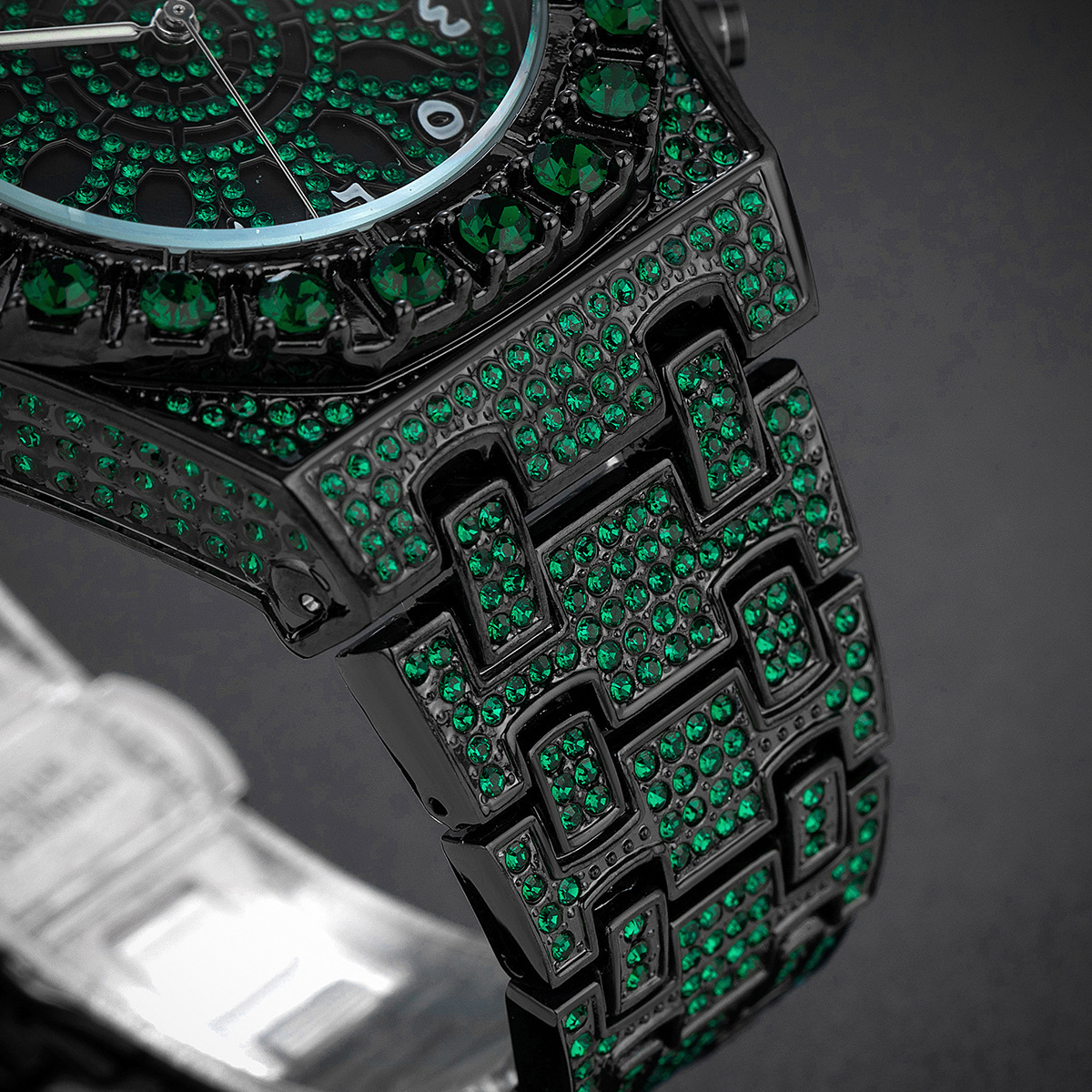 Hip Hop Green Ice Wristwatch M - Jewelry And Watches Luxury Brand recensie en prijs