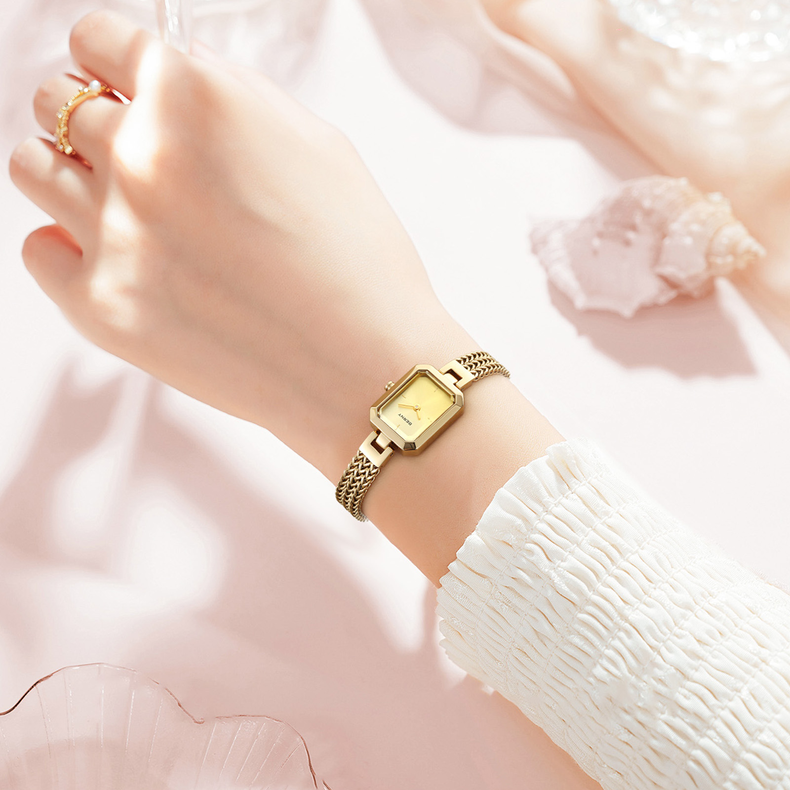 BERNY Gold Watch for Women Min - Jewelry Watches Gold recensie en prijs